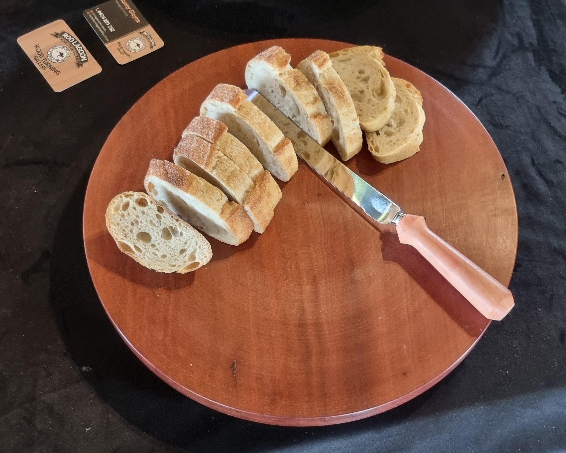 Bread knife